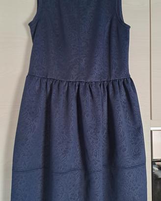 abito smanicato lunghezza midi 