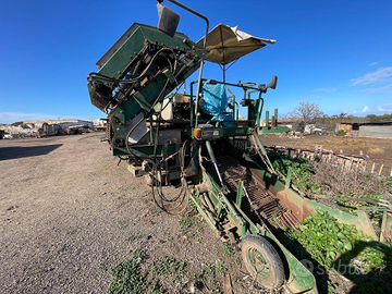 Macchina per raccolta pomodori