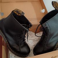 DR MARTENS QUASI NUOVE