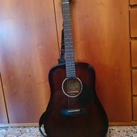 Chitarra acustica