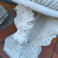  tavolo con sedie da giardino