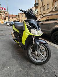 Aprilia Sportcity 125 (Kit Malossi) da sistemare
