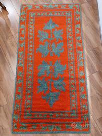 Tappeto in pura lana fatto a mano