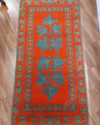 Tappeto in pura lana fatto a mano