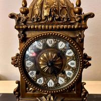 Orologio eclettico francese stile fine 800 ghisa
