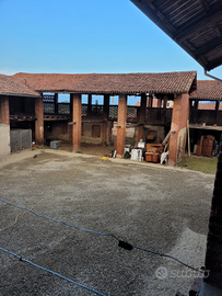 Posto auto camper barche o attrezzatura