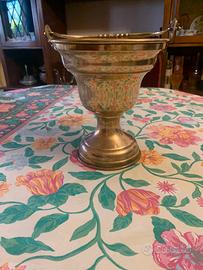 Antico secchiello per acqua santa