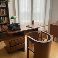 Scrivania e sedia a pozzetto, design anni 40/50