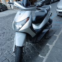 Beverly 125