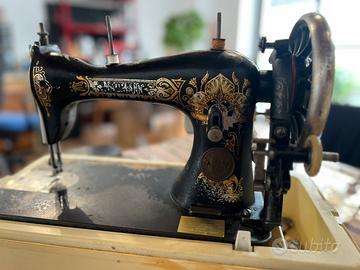 Vecchia macchina da cucire Naumann