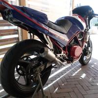 honda vf 400 per ricambi