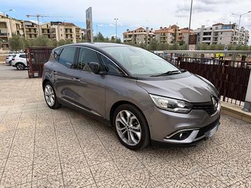 Renault Scenic 2021 € 12.500  trattabili