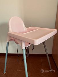 Seggiolone ikea con vassoio sia bainco che rosa