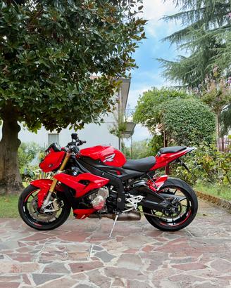 BMW S1000R