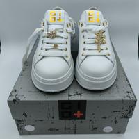 Sneackers bianche Giopiushoes