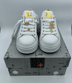 Sneackers bianche Giopiushoes