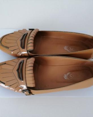 MOCASSINO TODS DONNA IN VERNICE