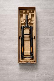 Fox 36 Performance 27.5” Santa Cruz heckler  Emtb