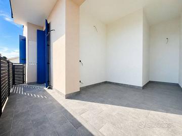Appartamento di 160 m² con 5 locali e box auto a E