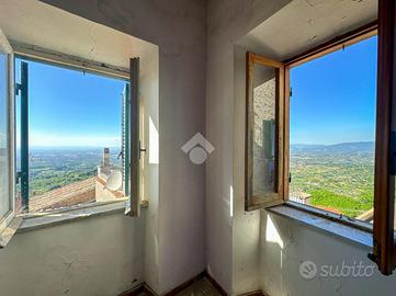 4 LOCALI A MONTE COMPATRI