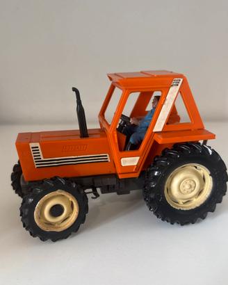 Modellino Fiat 880 DT - scala 1:32