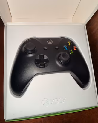 Controller xbox one + batteria ricaricabile