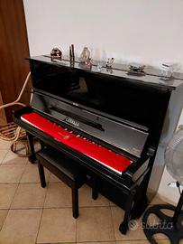 pianoforte marca Cecilia 