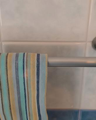 Set  accessori bagno - porta salviette
