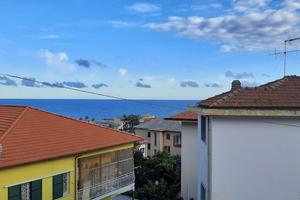 Santo stefano al mare casa vista mare e parcheggio