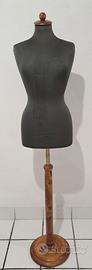 Manichino sartoriale busto donna vintage con piant