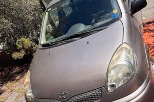 Toyota Yaris Verso 1.4 Tdi D-4D per neopatentati