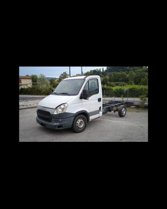 IVECO 35S11 a telaio passo 3450 Motore Rotto 