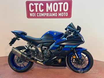 Yamaha YZF R7 Blu Akrapovic 2025 soli 10000km