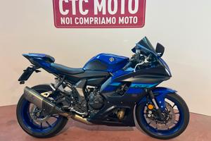 Yamaha YZF R7 Blu Akrapovic 2025 soli 10000km