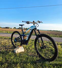 TM SINFONIA 22 FULL OHLINS 2022 