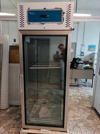 Congelatore professionale Amcota 700Lt