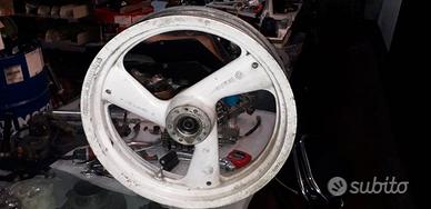 Cerchio anteriore Ducati 600 750 supersport