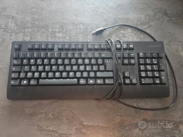 tastiera per PC con presa Usb