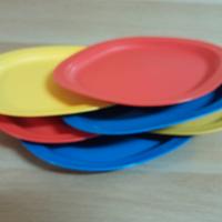 sei piatti mosaico Tupperware 