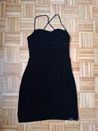 abito corto nero velluto con spalline incrociate