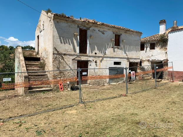 Casale rustico / casa singola città sant'angelo