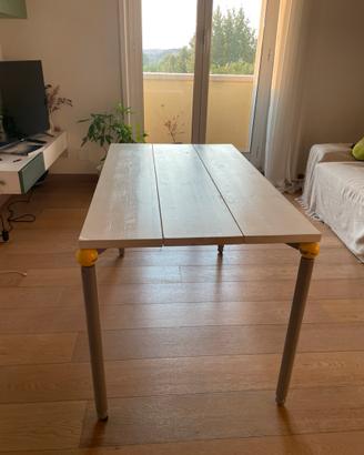 Tavolo in legno bianco 120cm x 70cm + tovaglia