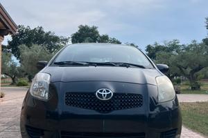 Toyota yaris 1.0