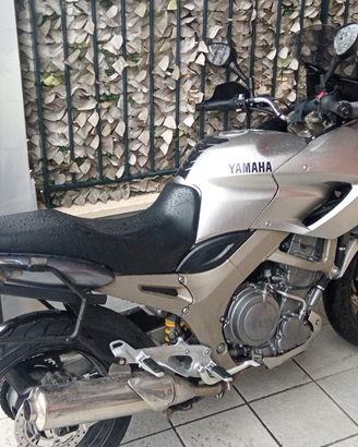Yamaha TDM 900 del 2003
