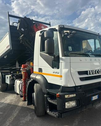 Iveco Stralis 360 ribaltabile e Gru