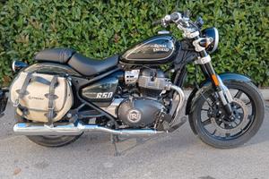 Royal Enfield Super Meteor del 2025