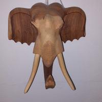 Testa di elefante in legno