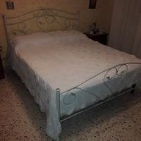 Coperta di cotone bianca per letto matrimoniale