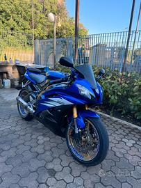 Yamaha R6