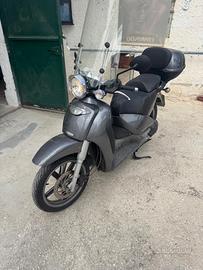 scarabeo 200